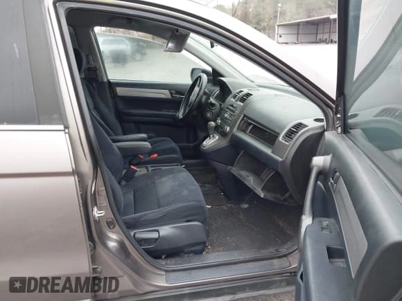 ✅ 2011 Honda CR-V SE • VIN: 5J6RE3H45BL000637 • Лот: 43828318. Опубликован ранее на IAAI с пробегом 274 852 миль. Бесплатный доступ к архиву аукционных продаж из США и подробный отчёт об истории автомобиля на DreamBid. Изображение 5.