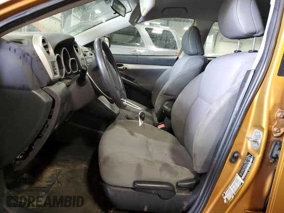 ✅ 2009 Toyota Matrix S • VIN: 2T1KE40E89C020769 • Lot: 62018885. Wystawiony na Copart z przebiegiem 238 462 mil. Bezpłatny archiwum sprzedaży aukcyjnych z USA i szczegółowy raport historii pojazdu na DreamBid. Zdjęcie 7.