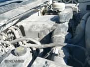 ✅ 2015 Chevrolet Silverado 2500HD Work Truck • VIN: 1GC1KUEG8FF149452 • Lot: 43589670. Wystawiony na IAAI z przebiegiem 313 050 mil. Bezpłatny archiwum sprzedaży aukcyjnych z USA i szczegółowy raport historii pojazdu na DreamBid. Zdjęcie 18.