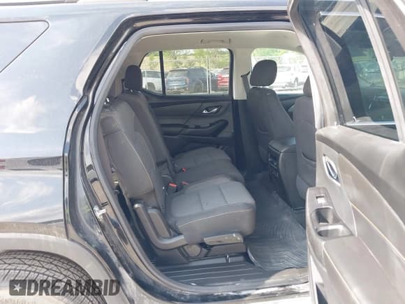 ✅ 2020 Chevrolet Traverse LT Cloth • VIN: 1GNEVMKWXLJ192789 • Лот: 42507351. Опубликован ранее на IAAI с пробегом 122 759 миль. Бесплатный доступ к архиву аукционных продаж из США и подробный отчёт об истории автомобиля на DreamBid. Изображение 8.