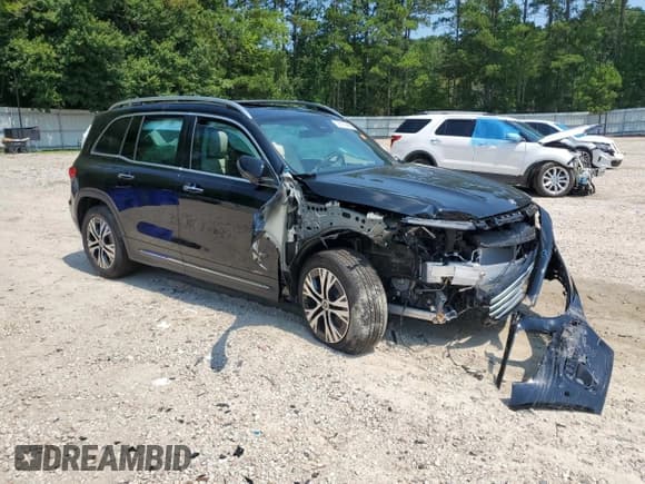 ✅ 2025 Mercedes-Benz GLB 250 • VIN: W1N4M4GB0SW415381 • Lot: 61974425. Listed on Copart with Not provided. Free auction sales archive from the USA and detailed vehicle history report at DreamBid. Image 4.