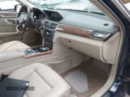 ✅ 2012 Mercedes-Benz E 350 Sport • VIN: WDDHF8JB5CA604647 • Lot: 43548066. Wystawiony na IAAI z przebiegiem 152 505 mil. Bezpłatny archiwum sprzedaży aukcyjnych z USA i szczegółowy raport historii pojazdu na DreamBid. Zdjęcie 5.