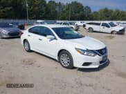 ✅ 2018 Nissan Altima S • VIN: 1N4AL3AP3JC128750 • Lot: 43268222. Wystawiony na IAAI z przebiegiem 50 994 mil. Bezpłatny archiwum sprzedaży aukcyjnych z USA i szczegółowy raport historii pojazdu na DreamBid. Zdjęcie 1.