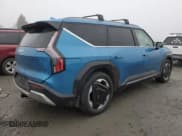 ✅ 2024 Kia EV9 Land • VIN: KNDADFS55R6044865 • Lot: 89005485. Wystawiony na Copart z przebiegiem 3 405 mil. Bezpłatny archiwum sprzedaży aukcyjnych z USA i szczegółowy raport historii pojazdu na DreamBid. Zdjęcie 3.