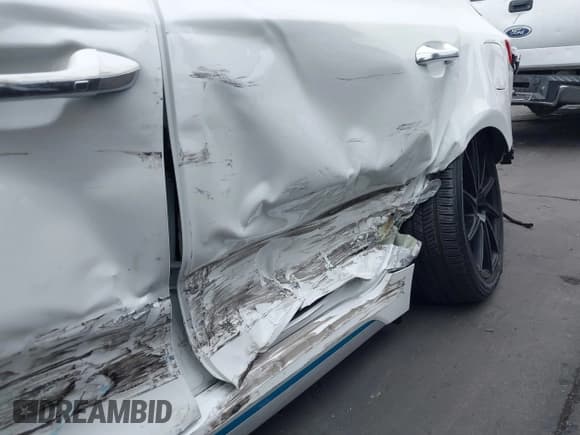 ✅ 2020 Kia Optima EX • VIN: KNAGU4LE8L5044530 • Lot: 42726127. Wystawiony na IAAI z przebiegiem 41 701 mil. Bezpłatny archiwum sprzedaży aukcyjnych z USA i szczegółowy raport historii pojazdu na DreamBid. Zdjęcie 17.