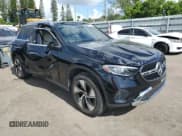 ✅ 2024 Mercedes-Benz GLC 300 • VIN: W1NKM4HB4RF092226 • Lot: 68118715. Listed on Copart with 27,714 mi. Free auction sales archive from the USA and detailed vehicle history report at DreamBid. Image 4.