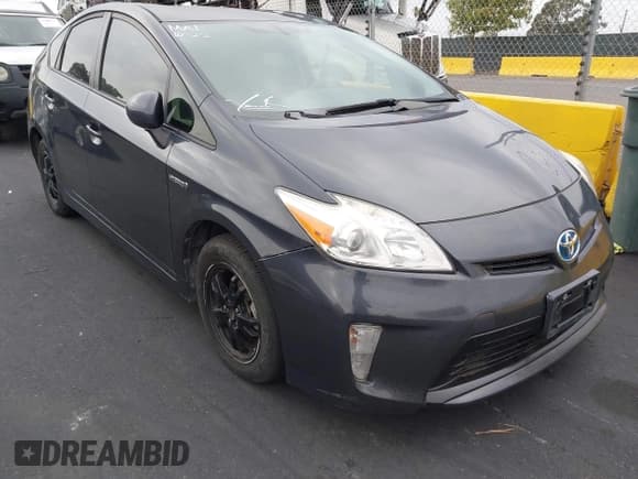 ✅ 2015 Toyota Prius Two • VIN: JTDKN3DU9F0461599 • Lot: 43523985. Listed on IAAI with 296,185 mi. Free auction sales archive from the USA and detailed vehicle history report at DreamBid. Image 6.