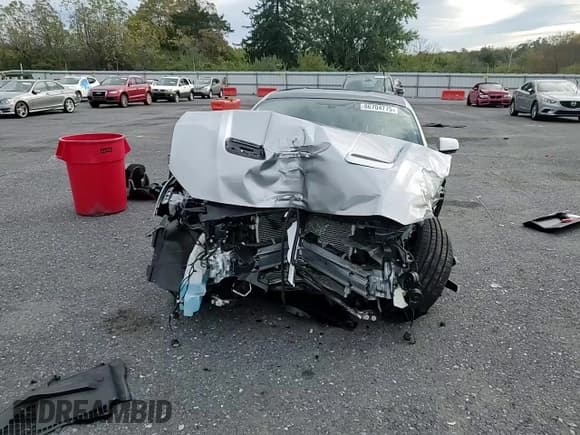 ✅ 2020 Ford Mustang GT • VIN: 1FA6P8CF7L5145196 • Lot: 86704775. Wystawiony na Copart z przebiegiem 19 205 mil. Bezpłatny archiwum sprzedaży aukcyjnych z USA i szczegółowy raport historii pojazdu na DreamBid. Zdjęcie 13.