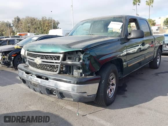 ✅ 2006 Chevrolet Silverado 1500 LS • VIN: 2GCEC13V161225437 • Lot: 43364401. Wystawiony na IAAI z przebiegiem Nie podano mil. Skorzystaj z bezpłatnego archiwum sprzedaży aukcyjnych z USA i zobacz szczegółowy raport historii pojazdu na DreamBid. Zdjęcie 2.