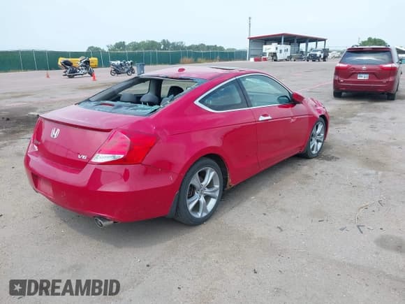 ✅ 2011 Honda Accord EX-L • VIN: 1HGCS2B87BA008276 • Lot: 42919873. Wystawiony na IAAI z przebiegiem 149 710 mil. Bezpłatny archiwum sprzedaży aukcyjnych z USA i szczegółowy raport historii pojazdu na DreamBid. Zdjęcie 4.