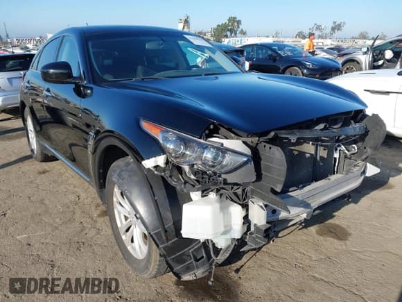 ✅ 2015 Infiniti QX70 • VIN: JN8CS1MUXFM381615 • Lot: 42598307. Wystawiony na IAAI z przebiegiem 80 989 mil. Bezpłatny archiwum sprzedaży aukcyjnych z USA i szczegółowy raport historii pojazdu na DreamBid. Zdjęcie 1.