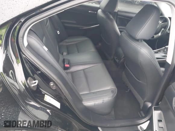 ✅ 2014 Lexus IS 250 • VIN: JTHBF1D20E5021335 • Lot: 43710945. Wystawiony na IAAI z przebiegiem 124 991 mil. Bezpłatny archiwum sprzedaży aukcyjnych z USA i szczegółowy raport historii pojazdu na DreamBid. Zdjęcie 8.