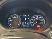 ✅ 2020 Mitsubishi Outlander ES • VIN: JA4AZ3A33LZ045142 • Lot: 43569398. Wystawiony na IAAI z przebiegiem 105 726 mil. Bezpłatny archiwum sprzedaży aukcyjnych z USA i szczegółowy raport historii pojazdu na DreamBid. Zdjęcie 7.