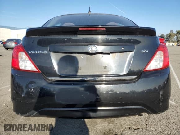 ✅ 2017 Nissan Versa SV • VIN: 3N1CN7AP8HL810514 • Lot: 85400815. Listed on Copart with 56,510 mi. Free auction sales archive from the USA and detailed vehicle history report at DreamBid. Image 6.