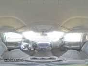 ✅ 2018 Chevrolet Silverado 1500 LT • VIN: 1GCVKREC3JZ318974 • Lot: 90375925. Wystawiony na Copart z przebiegiem 93 070 mil. Bezpłatny archiwum sprzedaży aukcyjnych z USA i szczegółowy raport historii pojazdu na DreamBid. Zdjęcie 14.