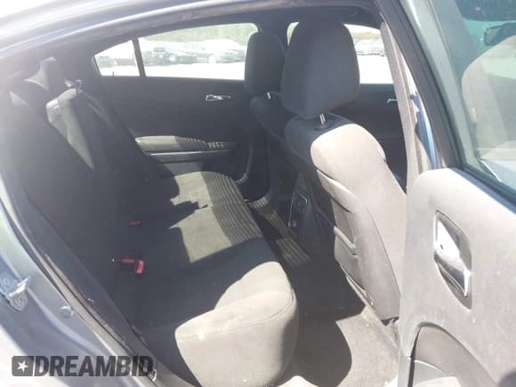 ✅ 2014 Dodge Charger SXT • VIN: 2C3CDXHG3EH159419 • Lot: 43353093. Listed on IAAI with 195,966 mi. Free auction sales archive from the USA and detailed vehicle history report at DreamBid. Image 8.