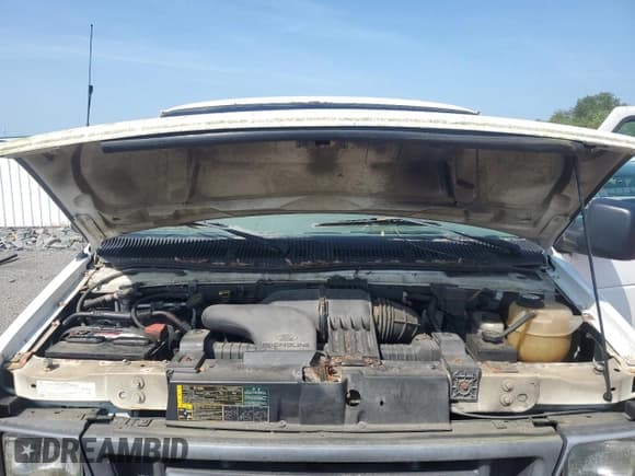 ✅ 2006 Ford Econoline Cargo • VIN: 1FTNE24WX6HB38415 • Lot: 68597985. Wystawiony na Copart z przebiegiem 238 167 mil. Bezpłatny archiwum sprzedaży aukcyjnych z USA i szczegółowy raport historii pojazdu na DreamBid. Zdjęcie 12.