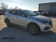 ✅ 2018 Hyundai Santa Fe 2.4L • VIN: 5XYZTDLBXJG550983 • Лот: 82901933. Опубликован ранее на Copart с пробегом 105 121 миль. Бесплатный доступ к архиву аукционных продаж из США и подробный отчёт об истории автомобиля на DreamBid. Изображение 4.