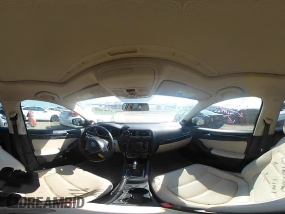 ✅ 2015 Volkswagen Jetta S • VIN: 3VWLA7AJ6FM306424 • Lot: 43262050. Wystawiony na IAAI z przebiegiem 103 740 mil. Bezpłatny archiwum sprzedaży aukcyjnych z USA i szczegółowy raport historii pojazdu na DreamBid. Zdjęcie 18.