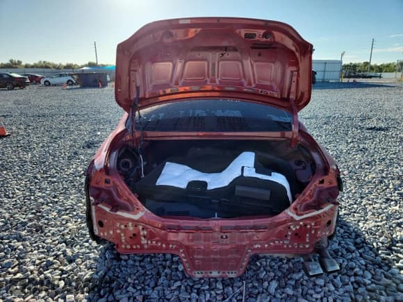 ✅ 2019 Genesis G70 Advanced • VIN: KMTG34LA8KU034850 • Lot: 66161165. Wystawiony na Copart z przebiegiem 89 363 mil. Bezpłatny archiwum sprzedaży aukcyjnych z USA i szczegółowy raport historii pojazdu na DreamBid. Zdjęcie 6.