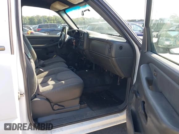 ✅ 2004 Chevrolet Silverado 2500HD Work Truck • VIN: 1GCHK24U74E231542 • Лот: 43123200. Опубликован ранее на IAAI с пробегом 191 776 миль. Бесплатный доступ к архиву аукционных продаж из США и подробный отчёт об истории автомобиля на DreamBid. Изображение 5.