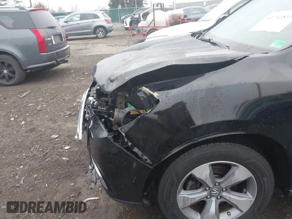 ✅ 2015 Acura MDX • VIN: 5FRYD4H22FB020117 • Lot: 43751833. Listed on IAAI with 178,129 mi. Free auction sales archive from the USA and detailed vehicle history report at DreamBid. Image 18.