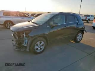 2018 Chevrolet Trax LT с VIN 3GNCJLSB3JL258647, выставлен на аукционе Copart как лот 85125745 с пробегом 96 940 миль миль и Чистый • Clean title. История ставок и продаж доступна на DreamBid. Изображение 1.