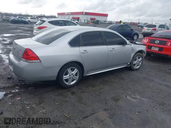 2015 Chevrolet Impala Police Police с VIN 2G1WD5E39F1108041, выставлен на аукционе IAAI как лот 41717005 с пробегом 162 544 миль миль и . История ставок и продаж доступна на DreamBid. Изображение 4.