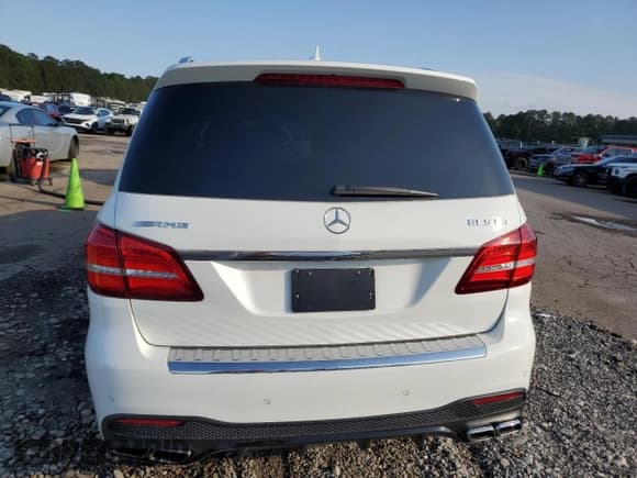 ✅ 2017 Mercedes-Benz GLS 63 AMG • VIN: 4JGDF7FE6HA851880 • Lot: 54667095. Listed on Copart with 78,661 mi. Free auction sales archive from the USA and detailed vehicle history report at DreamBid. Image 6.