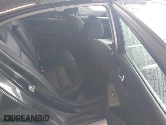 ✅ 2016 Nissan Maxima SL • VIN: 1N4AA6AP1GC421482 • Lot: 43536078. Wystawiony na IAAI z przebiegiem 243 803 mil. Bezpłatny archiwum sprzedaży aukcyjnych z USA i szczegółowy raport historii pojazdu na DreamBid. Zdjęcie 8.