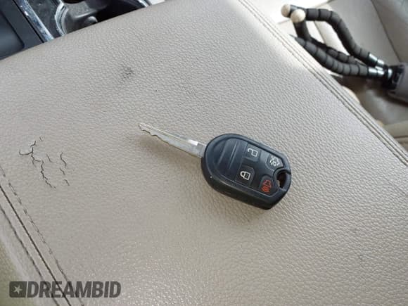 ✅ 2014 Ford Expedition Max Limited • VIN: 1FMJK1K57EEF33644 • Lot: 42145706. Wystawiony na IAAI z przebiegiem 158 631 mil. Bezpłatny archiwum sprzedaży aukcyjnych z USA i szczegółowy raport historii pojazdu na DreamBid. Zdjęcie 11.