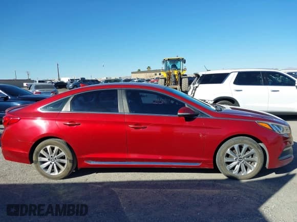✅ 2015 Hyundai Sonata Sport • VIN: 5NPE34AF3FH082342 • Lot: 43558606. Listed on IAAI with 151,493 mi. Free auction sales archive from the USA and detailed vehicle history report at DreamBid. Image 14.