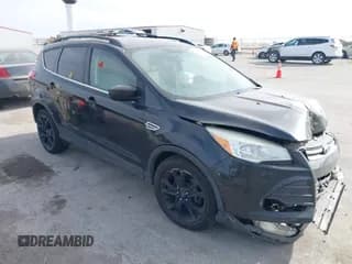 ✅ 2013 Ford Escape SE • VIN: 1FMCU9GX8DUA29040 • Lot: 43583203. Wystawiony na IAAI z przebiegiem 174 594 mil. Bezpłatny archiwum sprzedaży aukcyjnych z USA i szczegółowy raport historii pojazdu na DreamBid. Zdjęcie 1.