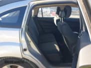 ✅ 2012 Dodge Caliber SXT • VIN: 1C3CDWDA9CD510176 • Lot: 43656594. Wystawiony na IAAI z przebiegiem 118 043 mil. Bezpłatny archiwum sprzedaży aukcyjnych z USA i szczegółowy raport historii pojazdu na DreamBid. Zdjęcie 8.