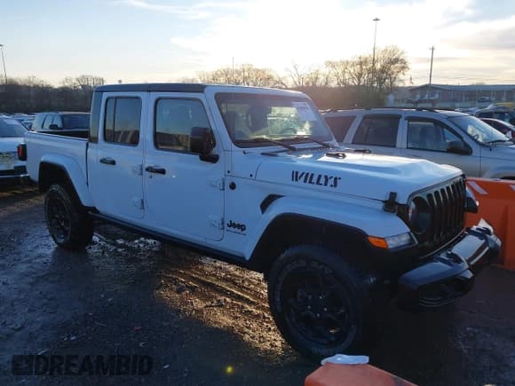 ✅ 2023 Jeep Gladiator Sport S • VIN: 1C6HJTAG7PL577721 • Lot: 43888896. Wystawiony na IAAI z przebiegiem 71 579 mil. Bezpłatny archiwum sprzedaży aukcyjnych z USA i szczegółowy raport historii pojazdu na DreamBid. Zdjęcie 13.
