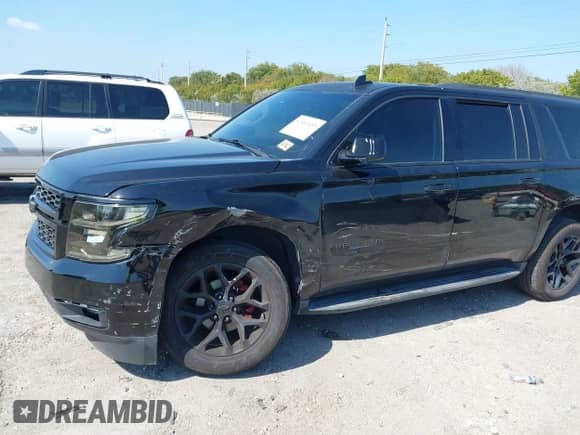 2017 Chevrolet Suburban LT z VIN 1GNSCHKC0HR150971, wystawiony jako IAAI lot #42064455 z przebiegiem 77 143 mil mil oraz . Historia ofert i sprzedaży dostępna na DreamBid. Obrazek 6.