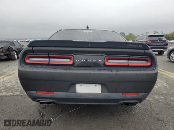 ✅ 2017 Dodge Challenger R/T • VIN: 2C3CDZBT2HH597998 • Lot: 72772234. Wystawiony na Copart z przebiegiem 57 213 mil. Bezpłatny archiwum sprzedaży aukcyjnych z USA i szczegółowy raport historii pojazdu na DreamBid. Zdjęcie 6.