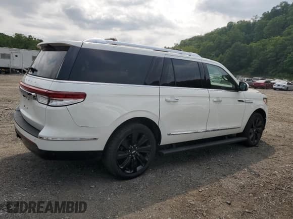✅ 2022 Lincoln Navigator Reserve • VIN: 5LMJJ3LT3NEL10719 • Лот: 85568355. Опубликован ранее на Copart с пробегом 41 818 миль. Бесплатный доступ к архиву аукционных продаж из США и подробный отчёт об истории автомобиля на DreamBid. Изображение 3.