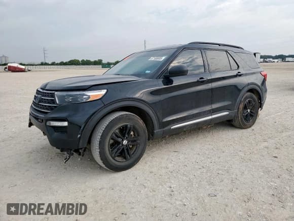 ✅ 2023 Ford Explorer XLT • VIN: 1FMSK7DH9PGB08643 • Lot: 57108005. Wystawiony na Copart z przebiegiem 54 633 mil. Bezpłatny archiwum sprzedaży aukcyjnych z USA i szczegółowy raport historii pojazdu na DreamBid. Zdjęcie 1.