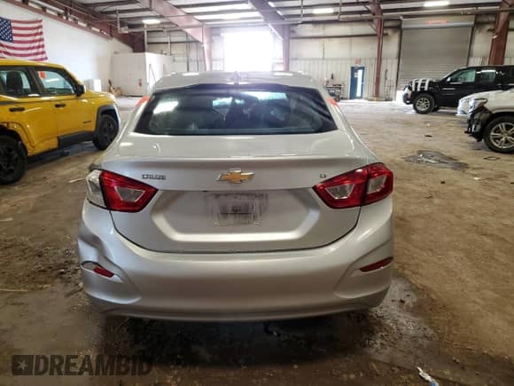2018 Chevrolet Cruze LT с VIN 1G1BE5SMXJ7127122, выставлен на аукционе Copart как лот 53441135 с пробегом Не указан миль и Чистый • Clean title. История ставок и продаж доступна на DreamBid. Изображение 6.