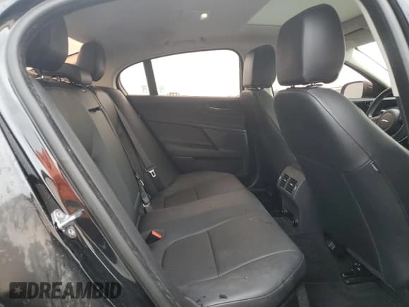 ✅ 2019 Jaguar XE 25t Premium • VIN: SAJAD4FX1KCP53608 • Лот: 59365945. Опубликован ранее на Copart с пробегом 76 204 миль. Бесплатный доступ к архиву аукционных продаж из США и подробный отчёт об истории автомобиля на DreamBid. Изображение 10.