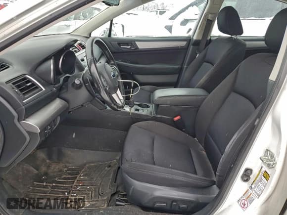 ✅ 2015 Subaru Legacy Premium • VIN: 4S3BNBC6XF3071302 • Lot: 93632845. Wystawiony na Copart z przebiegiem 184 685 mil. Bezpłatny archiwum sprzedaży aukcyjnych z USA i szczegółowy raport historii pojazdu na DreamBid. Zdjęcie 7.