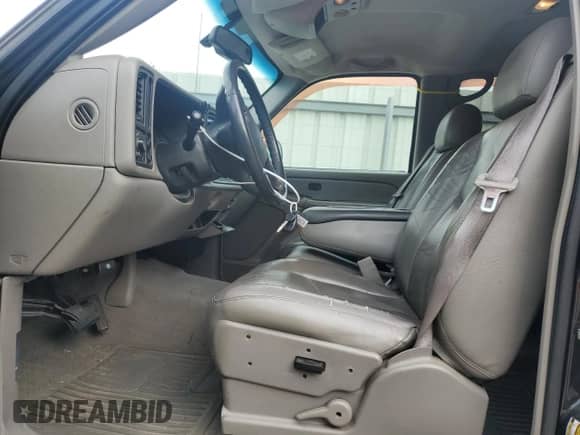 ✅ 2004 Chevrolet Silverado 1500 LS • VIN: 2GCEC13T341336986 • Лот: 61669095. Опубликован ранее на Copart с пробегом 191 413 миль. Бесплатный доступ к архиву аукционных продаж из США и подробный отчёт об истории автомобиля на DreamBid. Изображение 7.