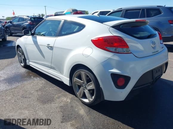 ✅ 2014 Hyundai Veloster Turbo • VIN: KMHTC6AE2EU183673 • Lot: 43193034. Wystawiony na IAAI z przebiegiem 42 726 mil. Bezpłatny archiwum sprzedaży aukcyjnych z USA i szczegółowy raport historii pojazdu na DreamBid. Zdjęcie 3.