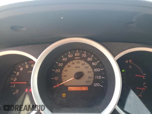 ✅ 2011 Toyota Tacoma • VIN: 3TMLU4EN8BM063649 • Lot: 91255795. Listed on Copart with 133,879 mi. Free auction sales archive from the USA and detailed vehicle history report at DreamBid. Image 9.