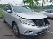 ✅ 2014 Nissan Pathfinder S • VIN: 5N1AR2MN0EC715471 • Lot: 42264876. Listed on IAAI with 125,370 mi. Free auction sales archive from the USA and detailed vehicle history report at DreamBid. Image 1.