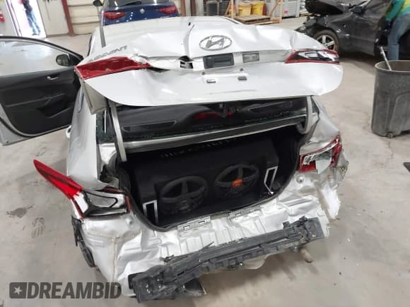 ✅ 2018 Hyundai Accent SE • VIN: 3KPC24A37JE034940 • Лот: 41927667. Опубликован ранее на IAAI с пробегом 87 906 миль. Бесплатный доступ к архиву аукционных продаж из США и подробный отчёт об истории автомобиля на DreamBid. Изображение 6.