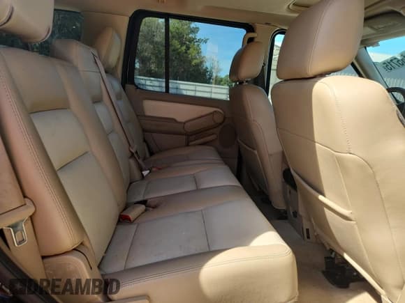 ✅ 2008 Ford Explorer Eddie Bauer • VIN: 1FMEU74E98UA97806 • Lot: 87465715. Wystawiony na Copart z przebiegiem 187 772 mil. Bezpłatny archiwum sprzedaży aukcyjnych z USA i szczegółowy raport historii pojazdu na DreamBid. Zdjęcie 11.