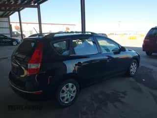 2010 Hyundai Elantra GLS with VIN KMHDC8AE3AU075346, listed as a IAAI auction lot 43450487 with 189,221 mi miles and . Bid and sale history available at DreamBid. Image 4.