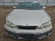 ✅ 1998 Lexus ES 300 • VIN: JT8BF28G1W0137766 • Lot: 44849085. Listed on Copart with 216,101 mi. Free auction sales archive from the USA and detailed vehicle history report at DreamBid. Image 5.